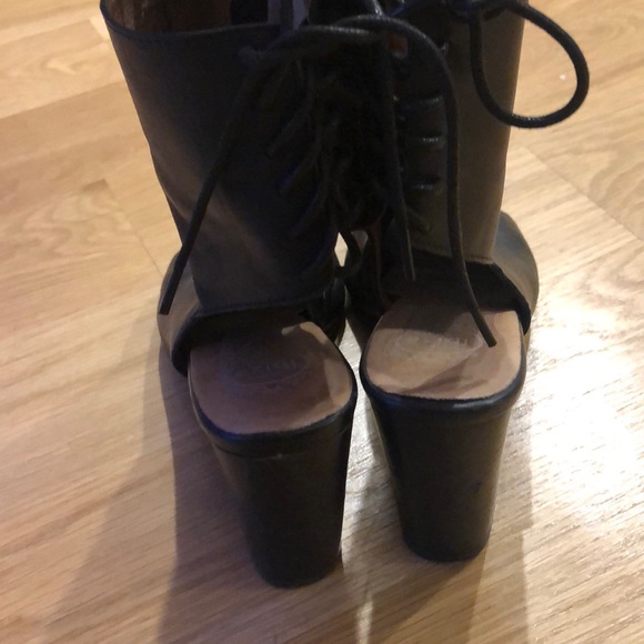 Jeffrey Campbell leather open toe lace up heel - Picture 4 of 7